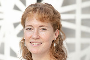 Hélène FERRER
